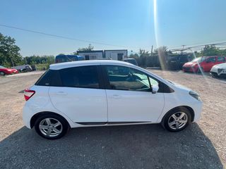 Toyota Yaris 2019-thumb-6
