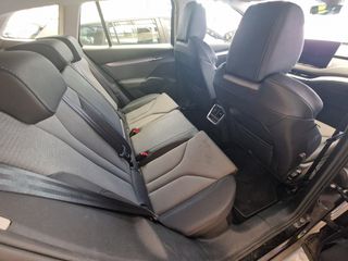 Skoda Enyaq 2021 80 iv-thumb-5