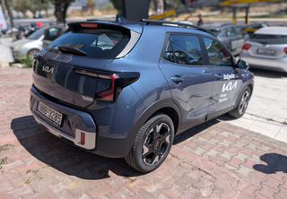 Kia Stonic 2026 Optimum 1.0T Hybrid 115ps 6MT-thumb-6