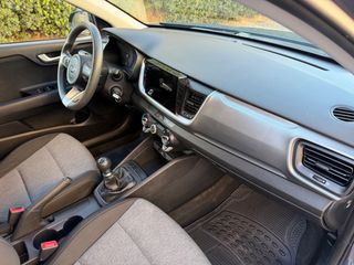 Kia Stonic 2021 1.2-thumb-6