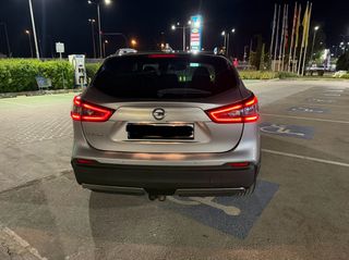 Nissan Qashqai 2018-thumb-4