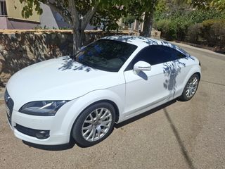 Audi TT 2009-thumb-1