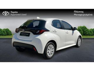 Toyota Yaris 2022 ACTIVE-thumb-6