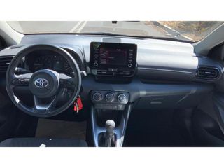 Toyota Yaris 2022 ACTIVE-thumb-8