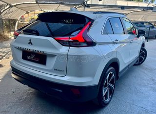 Mitsubishi Eclipse Cross 2022 2.4  PHEV 188HP _ EV PLUG IN HYBRID _ CVT _ 4WD-thumb-4