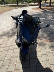 Yamaha T-Max 530 2017-thumb-10