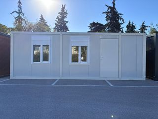 ΟΙΚΙΣΚΟΣ 3×7 ΜΕ ΤΟΥΑΛΕΤΑ & ΔΩΜΑΤΙΟ ΣΕ ΛΕΥΚΟ ΧΡΩΜΑ