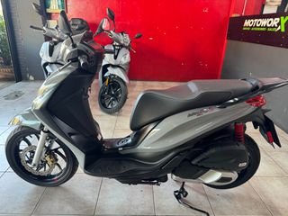 Piaggio Medley 150 2025-thumb-1