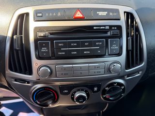 Hyundai i 20 2013 1.2 Classic-thumb-13