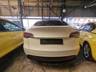 Tesla Model Y 2024 Long Rage-thumb-4