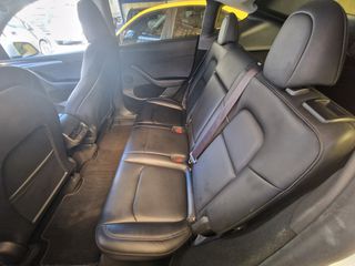 Tesla Model Y 2024 Long Rage-thumb-6