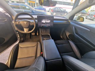 Tesla Model Y 2024 Long Rage-thumb-7