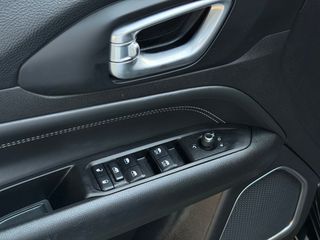 Jeep Compass 2022 4x4 1.3 PLUG IN HYBRID! ΔΕΡΜΑ! 240HP!-thumb-19