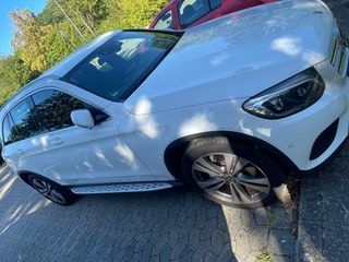 Mercedes-Benz GLC 250 2018 4MATIC 9G-TRONIC