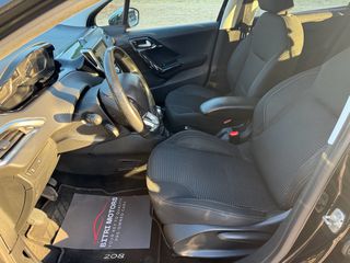 Peugeot 208 2019 Allure 82hp | CarPlay | Navigation ΔΕΣΜΕΥΤΗΚΕ-thumb-9