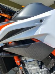 KTM 890 Duke R 2020 EXTRA  4500+€-thumb-4