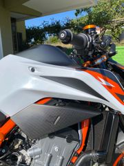 KTM 890 Duke R 2020 EXTRA  4500+€-thumb-5