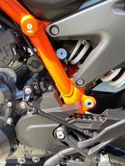 KTM 890 Duke R 2020 EXTRA  4500+€-thumb-6