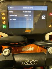KTM 890 Duke R 2020 EXTRA  4500+€-thumb-16