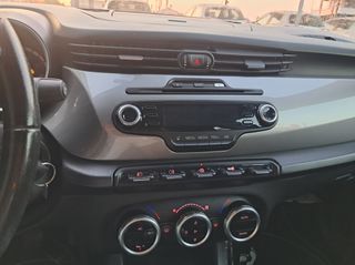 Alfa Romeo Giulietta 2010-thumb-6
