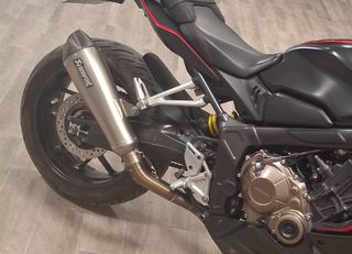 Akrapovic ολόσωμη για cb 650 και cbr 650