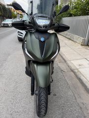 Piaggio Beverly 300i 2024 HPE S-thumb-1