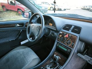 Mercedes-Benz 230 2004-thumb-1
