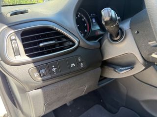 Hyundai i 30 2019 1.4 ΒΕΝΖΙΝΗ ΑΨΟΓΟ-thumb-16