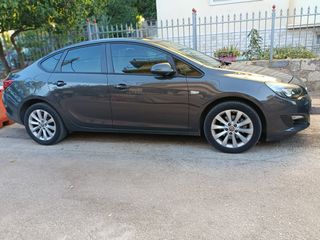 Opel Astra 2015 J
