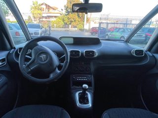 Citroen C3 Picasso 2010-thumb-8