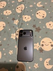 iPhone 17 pro max-thumb-2