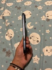 iPhone 17 pro max-thumb-3