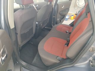 Nissan Qashqai 2008-thumb-5