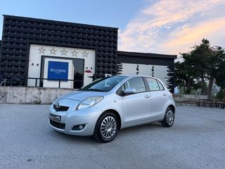 Toyota Yaris 2011