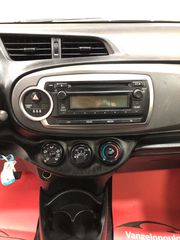Toyota Yaris 2012-thumb-13