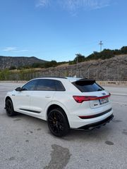 Audi SQ8 e-tron 2020 SQ8-thumb-1