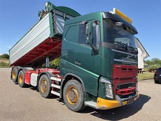 Ανατροπή Volvo 2020 FH 540 8Χ4 ΜΕ ΤΕΜΠΈΛΗ ΔΙΑΦΟΡΙΚΌ-thumb-1