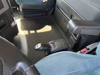 Ανατροπή Volvo 2020 FH 540 8Χ4 ΜΕ ΤΕΜΠΈΛΗ ΔΙΑΦΟΡΙΚΌ-thumb-17