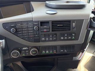 Ανατροπή Volvo 2020 FH 540 8Χ4 ΜΕ ΤΕΜΠΈΛΗ ΔΙΑΦΟΡΙΚΌ-thumb-20