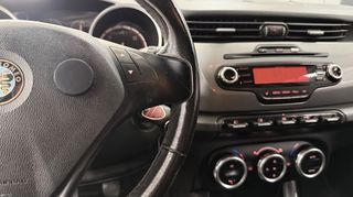 Alfa Romeo Giulietta 2014 1.6 JTDM 16V-thumb-14