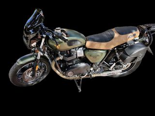 Triumph Street Twin 2018 Επώνυμα Extra's αξίας 6000 ευρώ.