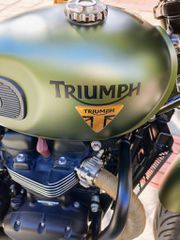 Triumph Bonneville 2018 Extra's αξίας 5000e-ΑΝΤΑΛΛΑΓΗ ΜΕ SCOOTER 350/400CC 2025/26-thumb-1