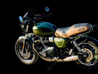 Triumph Street Twin 2018 Επώνυμα Extra's αξίας 6000 ευρώ.-thumb-12