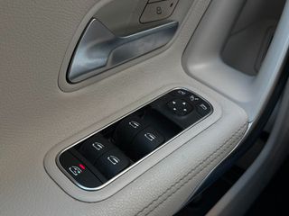 Mercedes-Benz CLA 250 2023 E 8G-DCT-thumb-33