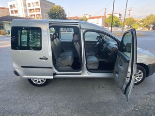 Volkswagen Caddy 2010-thumb-7