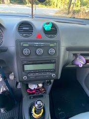 Volkswagen Caddy 2010-thumb-17