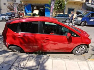 Nissan Note 2016 TEKNA-thumb-1