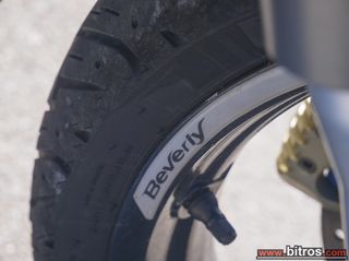 Piaggio Beverly 350 2018-thumb-12