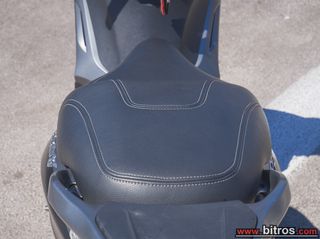 Piaggio Beverly 350 2018-thumb-15