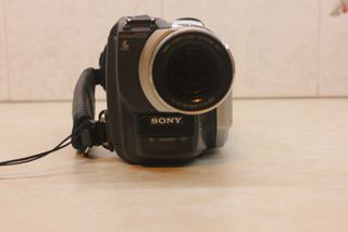 SONY DCR-TRV 520E-thumb-18